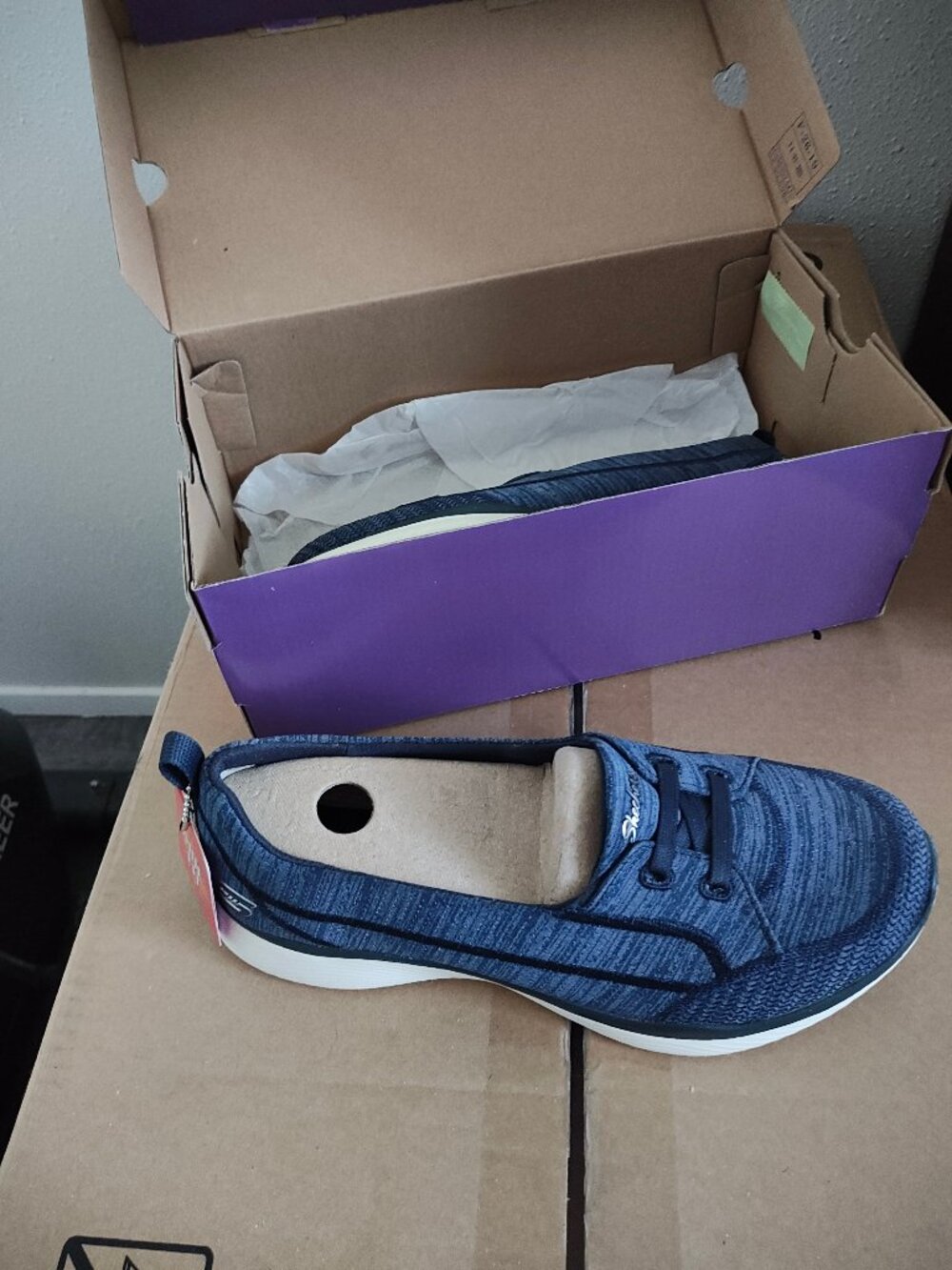 Women's Sketcher Slip-ons Brand New size 7.5